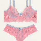 Combo Lala PINK: 01 Conjunto de Renda de Poliamida + 02 Calcinhas Levanta Bumbum + 01 Calcinha modeladora + 01 Sutiã Canelado de Poliamida