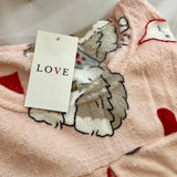 Pijama Quentinho Rosa com Estampa de Cachorrinhos e corações