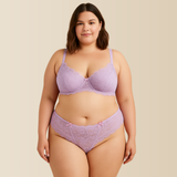 Conjunto Plus Size: Calcinha e Sutiã de Poliamida Alta sustentação