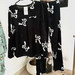 Pijama Quentinho Preto com Lacinhos brancos